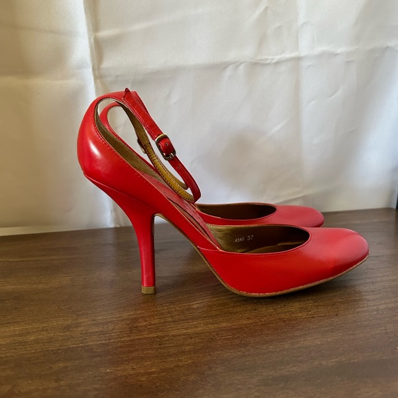 Vintage NWOT Fornarina Red Heels with ankle strap - Picture 13 of 13